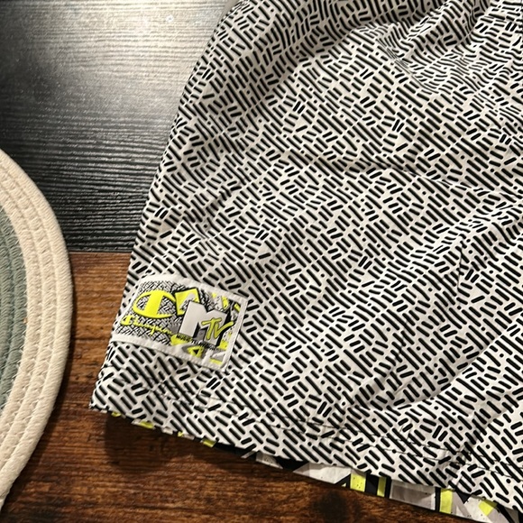 Champion X MTV Retro Crinkle Nylon Shorts - Picture 4 of 13
